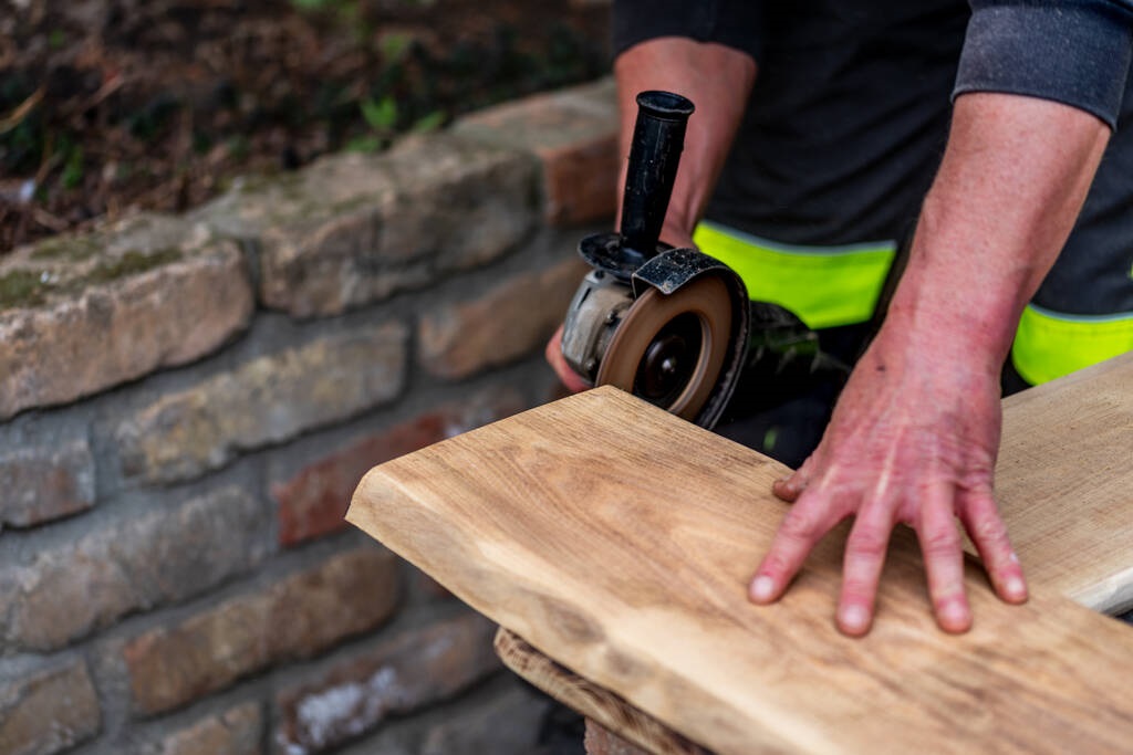 how to use flap disc for wood